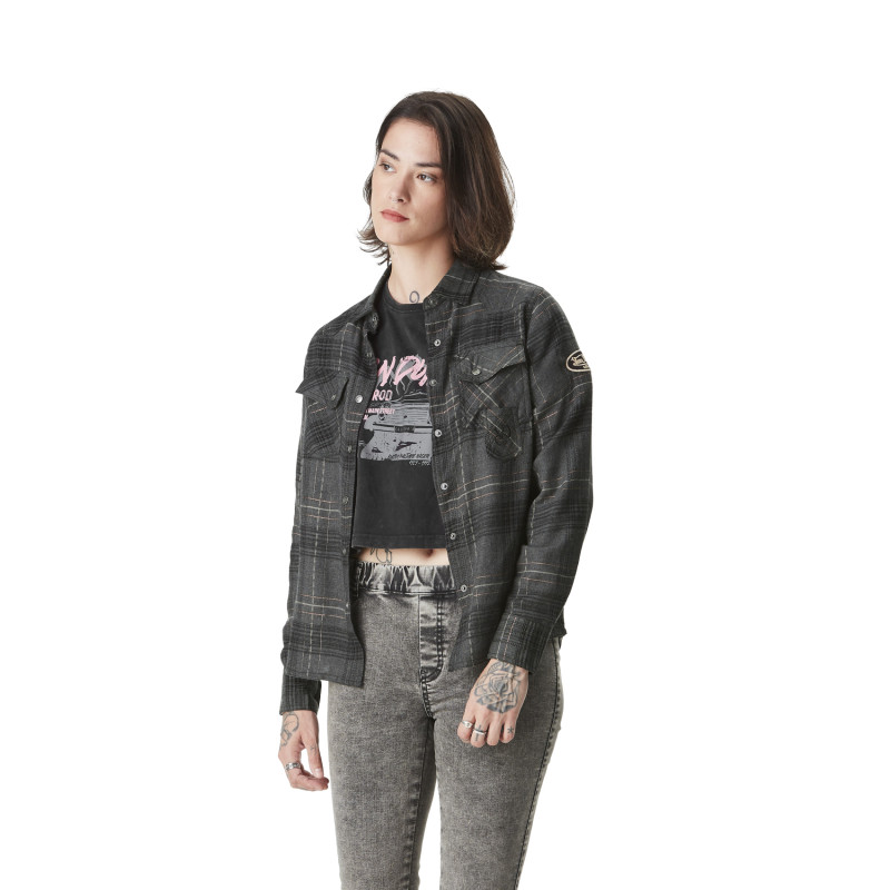 Chemise femme à carreaux tissés avec patch Woven Chemise femme à carreaux tissés avec patch Woven