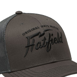 Casquette trucker avec filet semi curved avec broderie Grey Matter